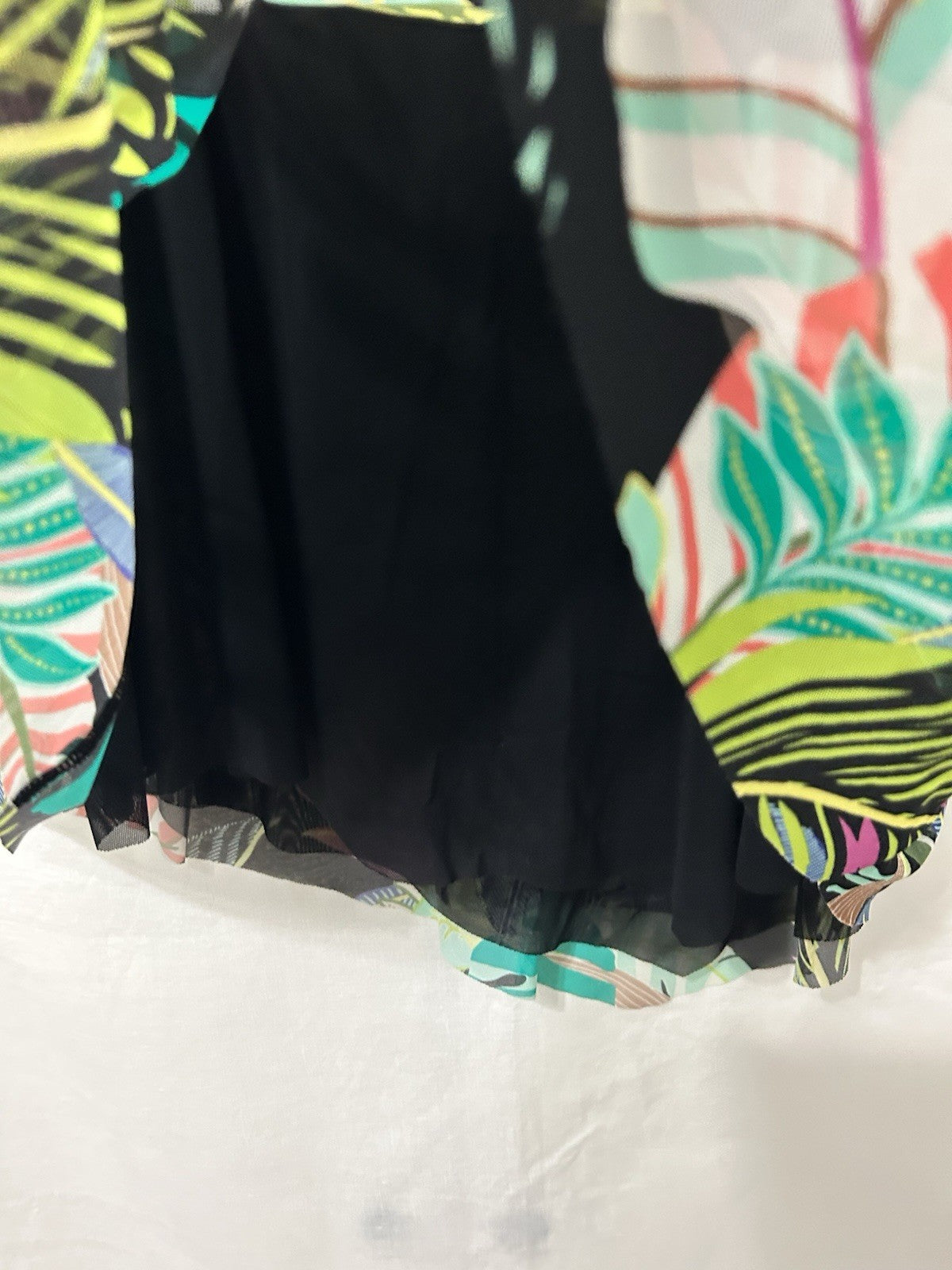 COCO REEF Aura Mesh Bra Sized Tankini Top Floral